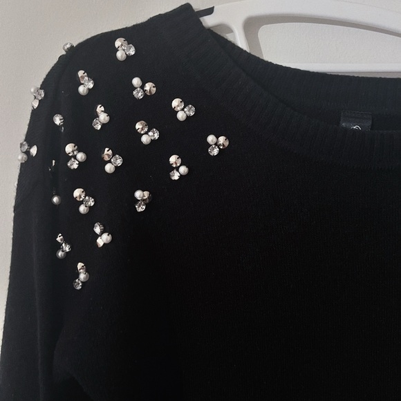 Elegant beaded sweater - Picture 2 of 2